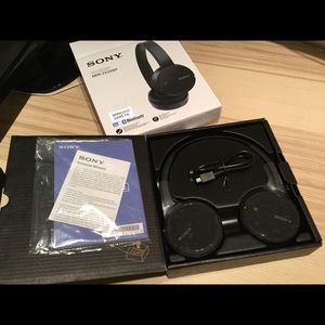 Sony wireless headphone